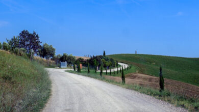 Un tratto della via Francigena nei pressi di Ponte d'Arbia in provincia di Siena